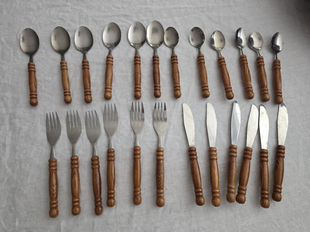 Stainless Steel Flatware Set Wood Handle 24 pcs Service for 6 made in Taiwan